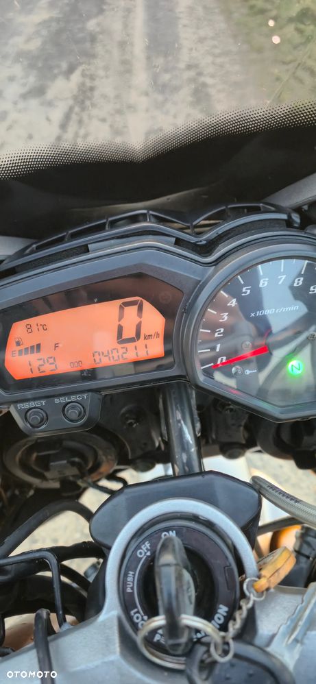 Yamaha FZ - 4