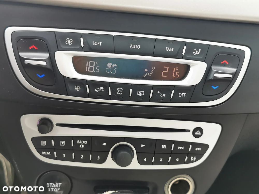 Renault Fluence 2.0 16V Privilege - 12