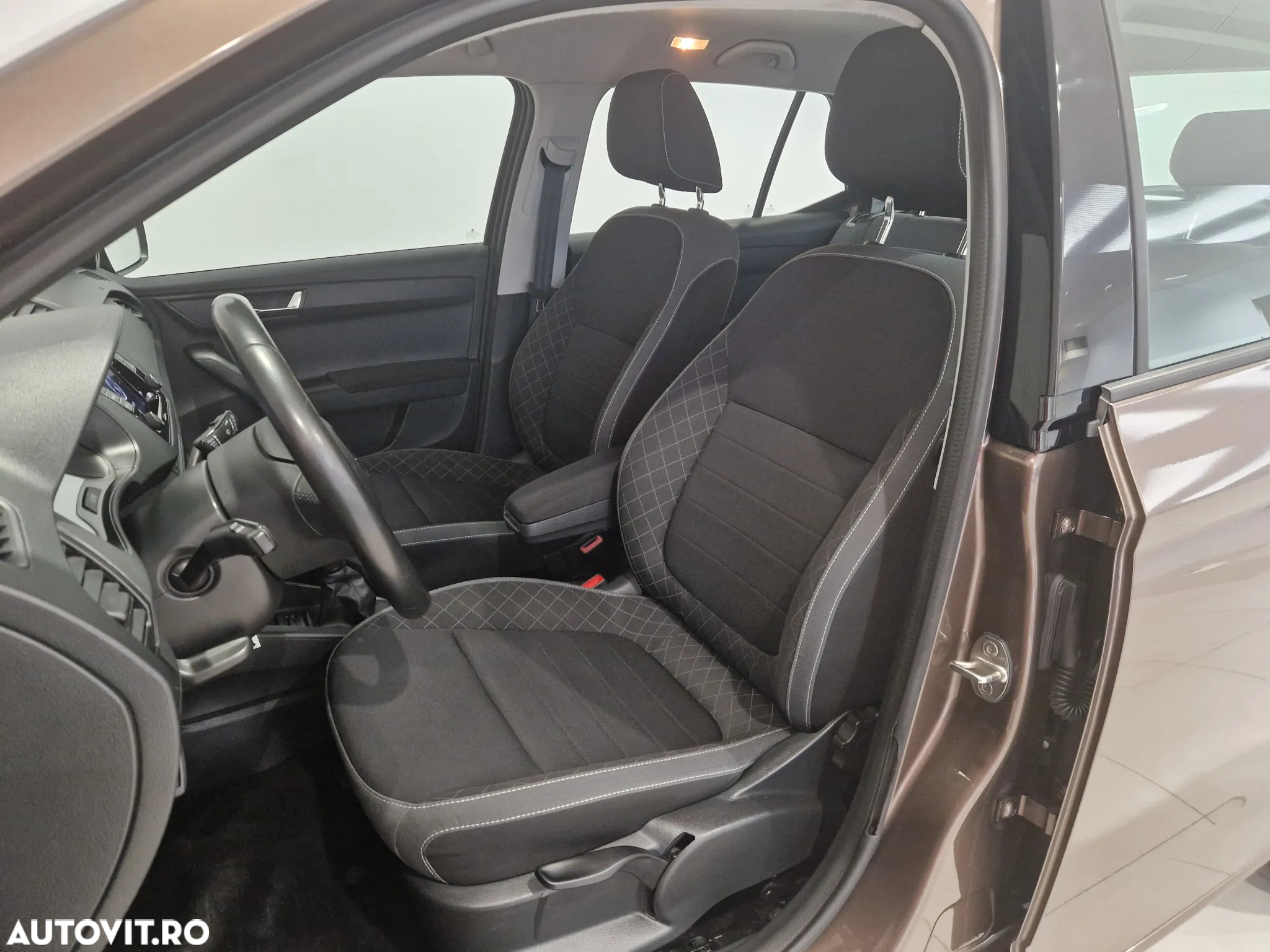 Skoda Fabia - 11