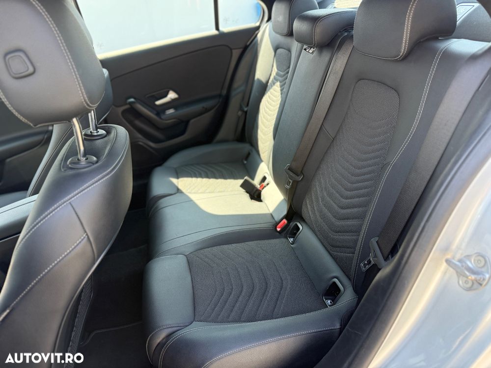 Mercedes-Benz A 200 d Sedan 8G-DCT - 22
