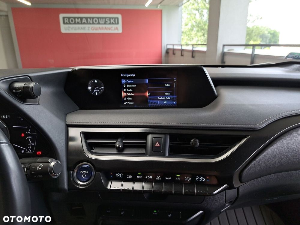 Lexus UX 250h GPF Business Edition 2WD - 23