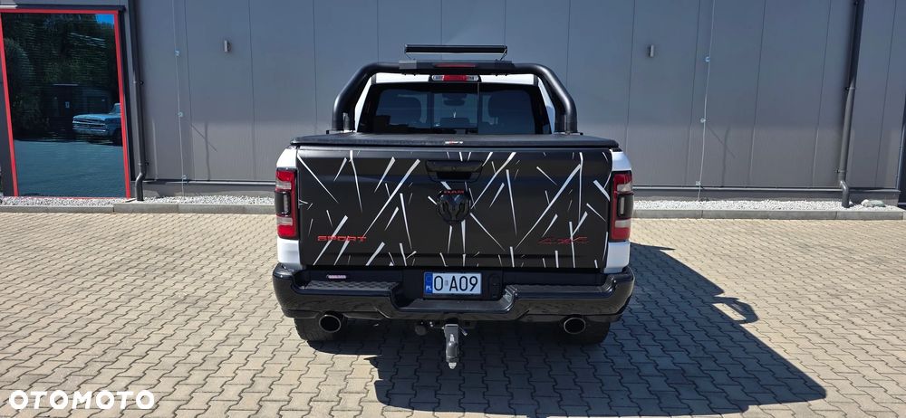 Dodge RAM - 10
