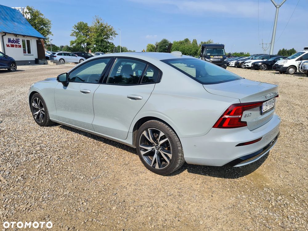 Volvo S60 B5 B AWD Plus Dark - 5