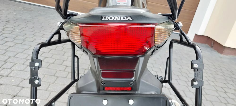 Honda CBF - 23