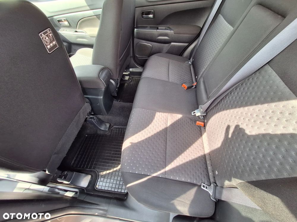 Mitsubishi ASX 1.6 Inform - 8