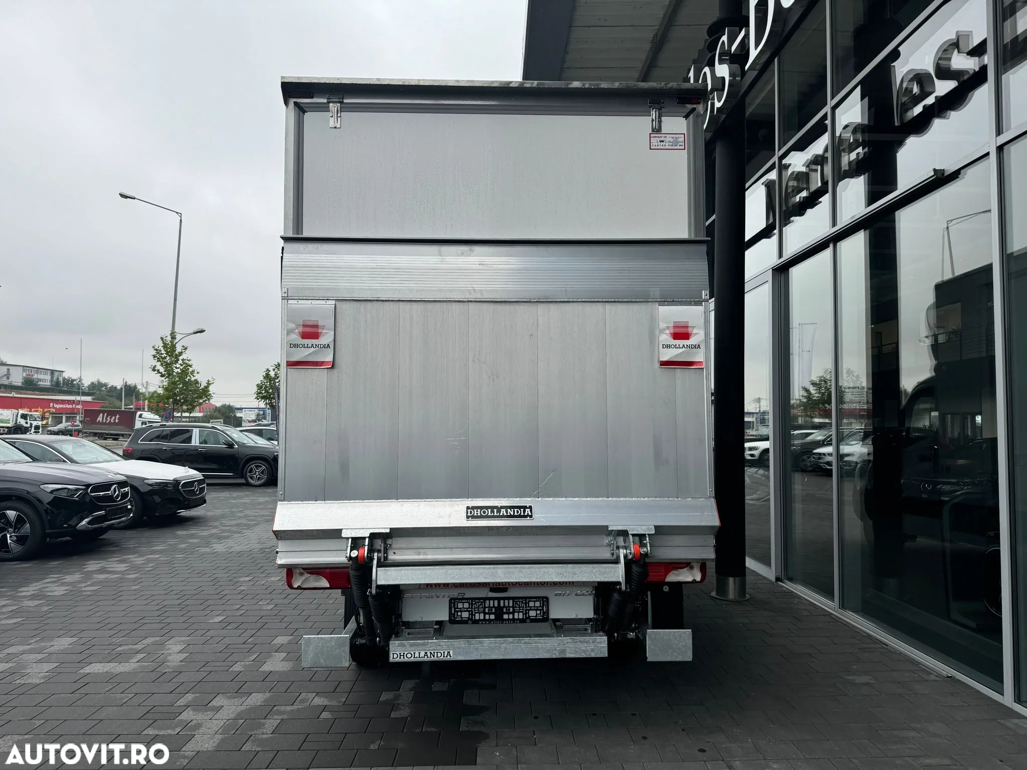 Mercedes-Benz Sprinter 517 CDI Box cu Lift - 5