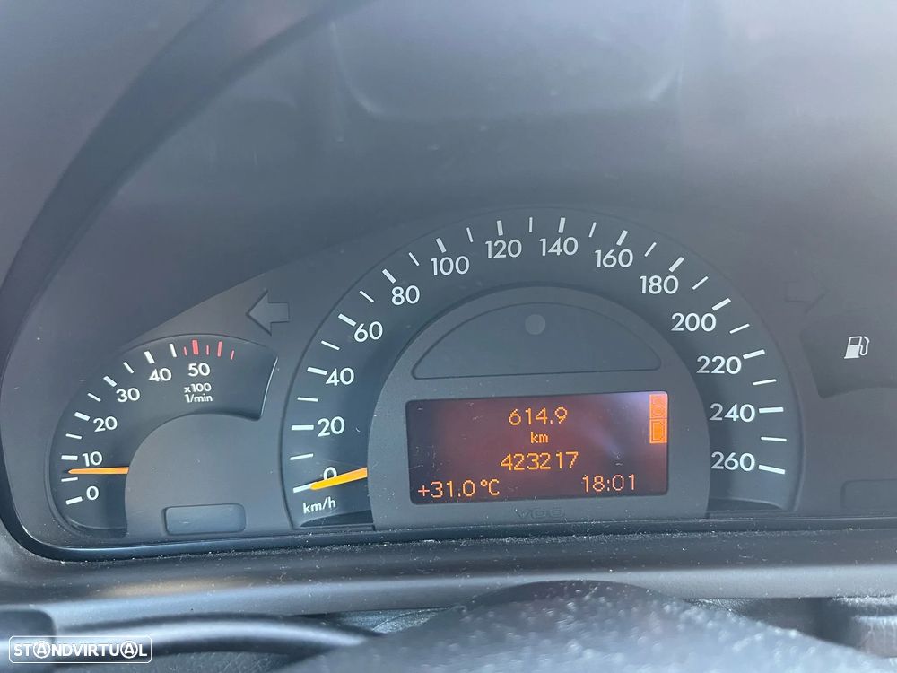 Mercedes-Benz C 220 - 11