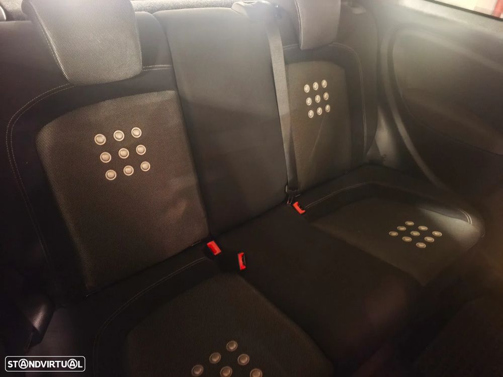 Fiat Grande Punto 1.3 M-Jet Sport 854 - 16