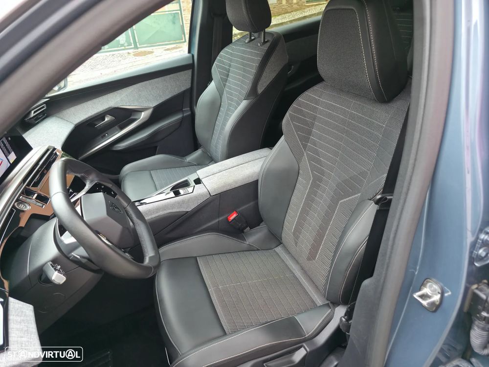 Peugeot 3008 1.2 Hybrid Allure Pack e-DCS6 - 16