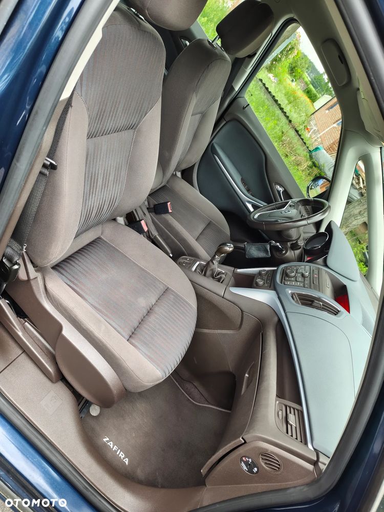 Opel Zafira - 23