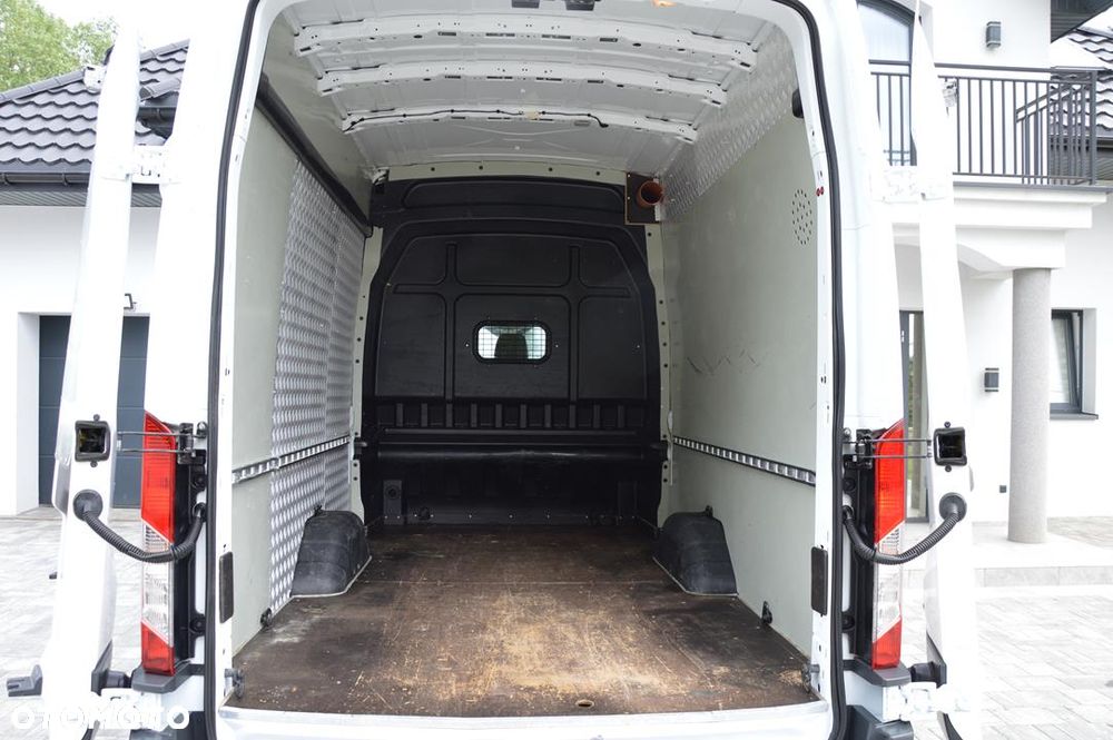 Ford Transit - 27