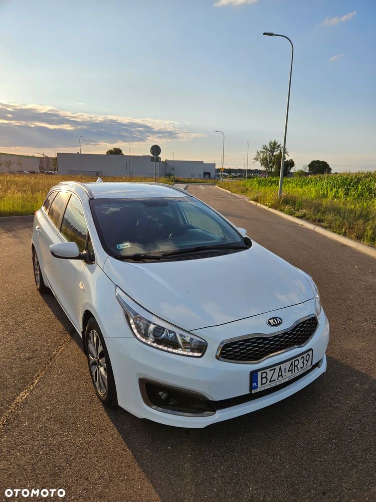 Kia Ceed Cee'd 1.6 CRDi L DCT - 23
