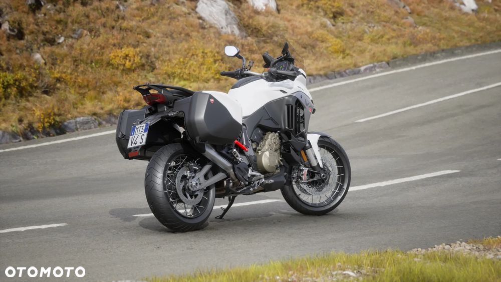 Ducati Multistrada - 11
