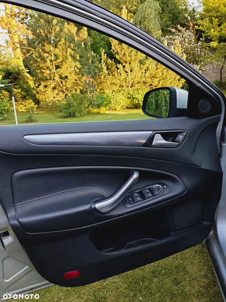 Ford Mondeo 2.0 TDCi Titanium - 11