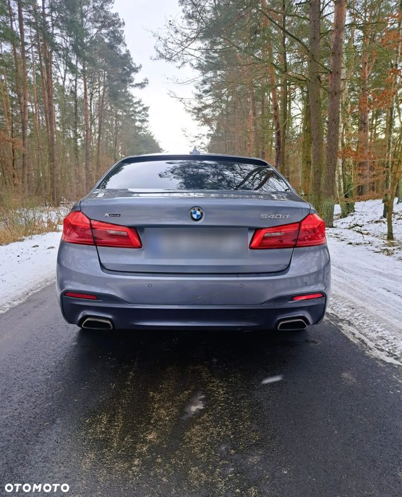 BMW Seria 5 540d xDrive - 15