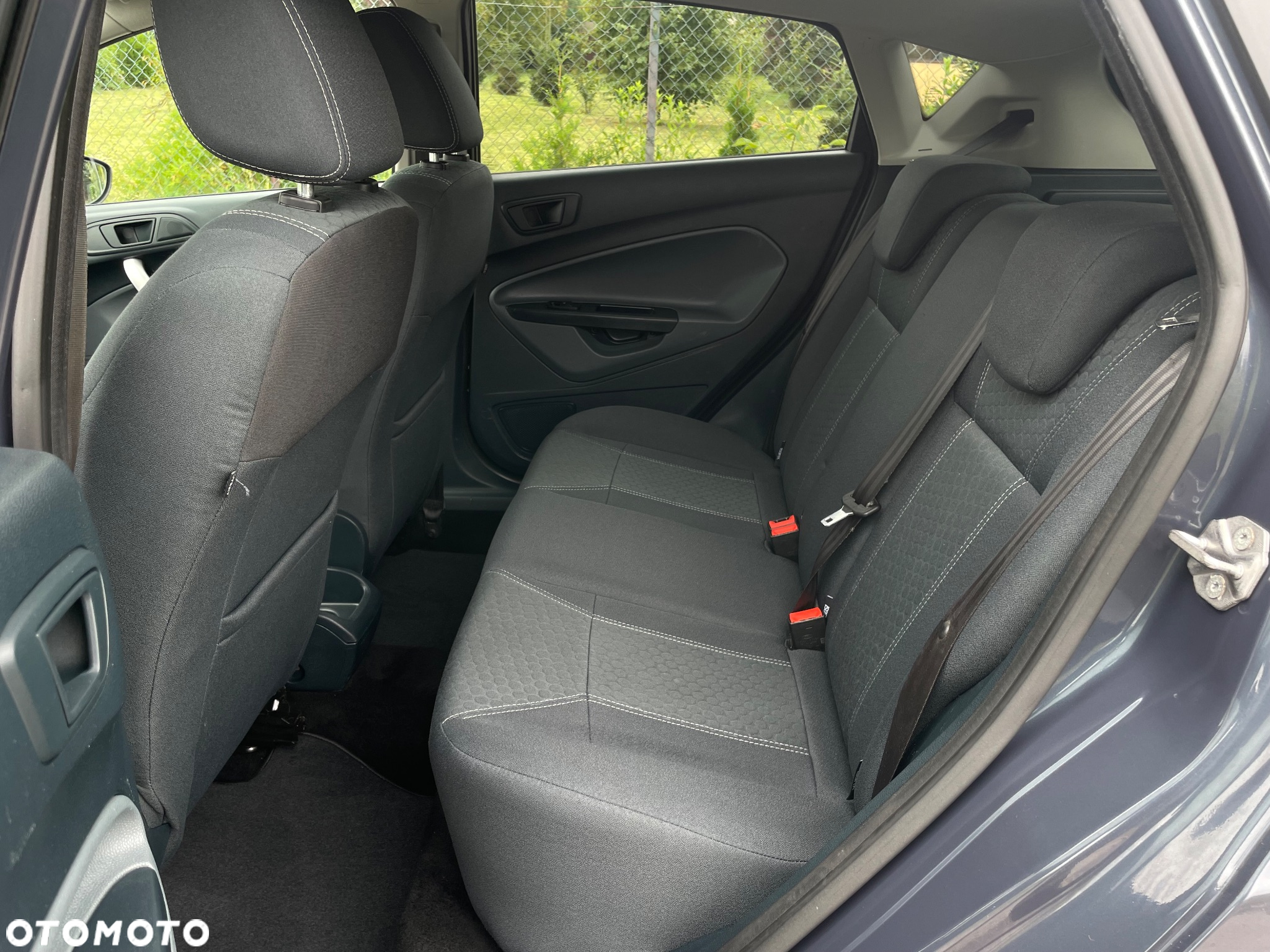 Ford Fiesta 1.6 TDCi DPF Titanium - 10