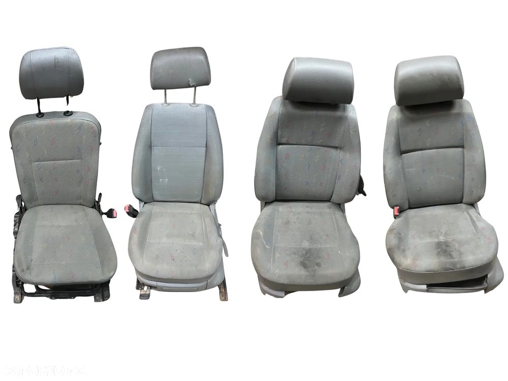 FOTELE 4 SZTUKI VOLKSWAGEN CADDY - 1