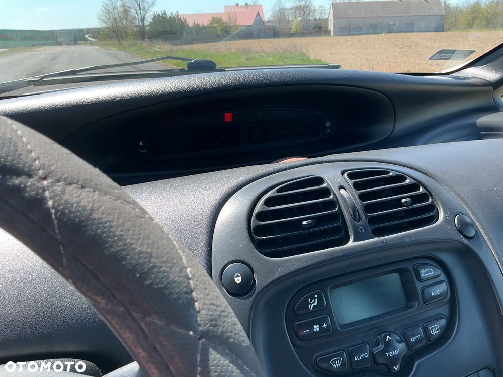 Citroën Xsara Picasso - 7