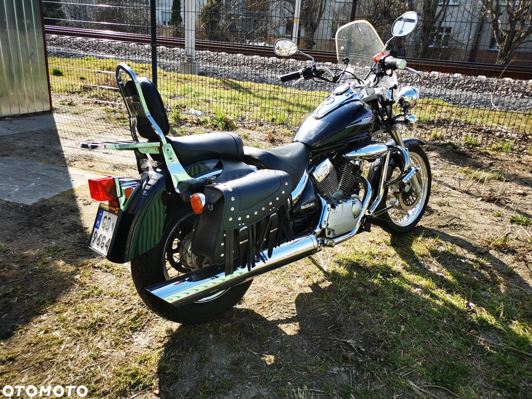 Suzuki Intruder - 2