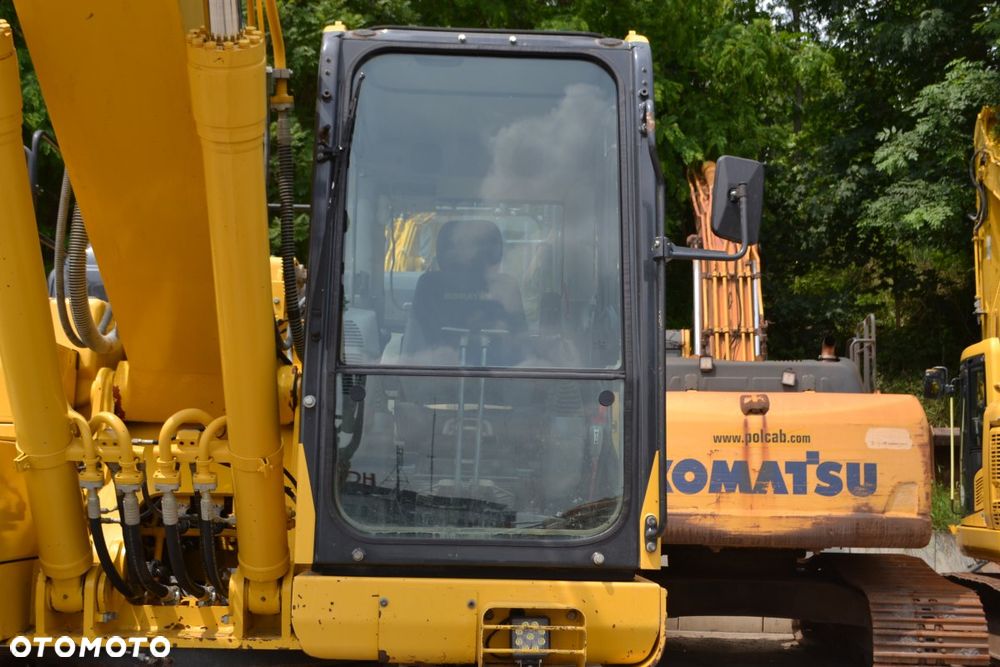 Komatsu PC210LC-11 - 12