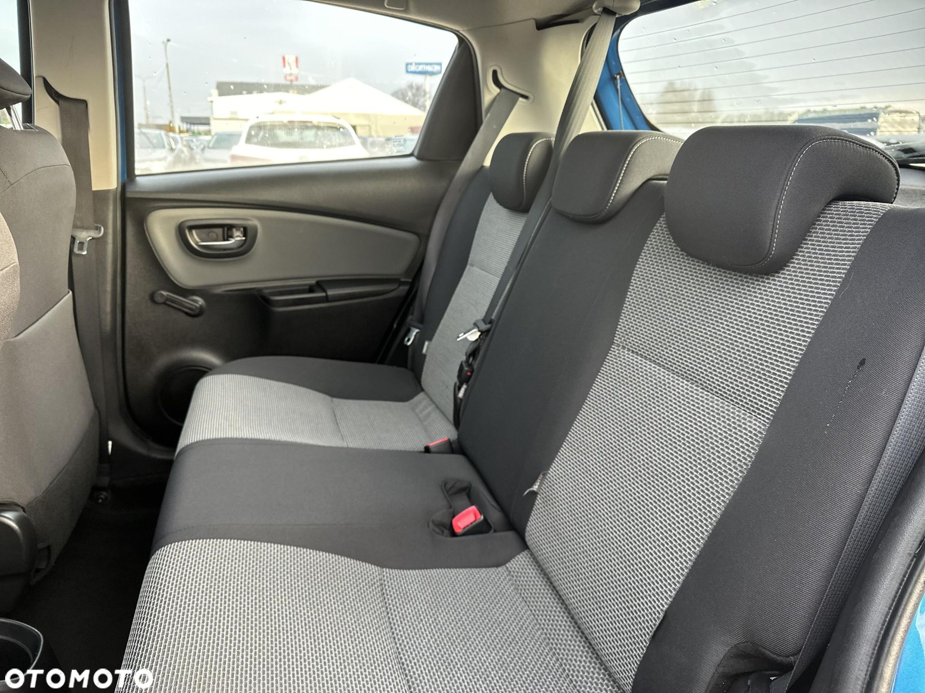 Toyota Yaris - 14