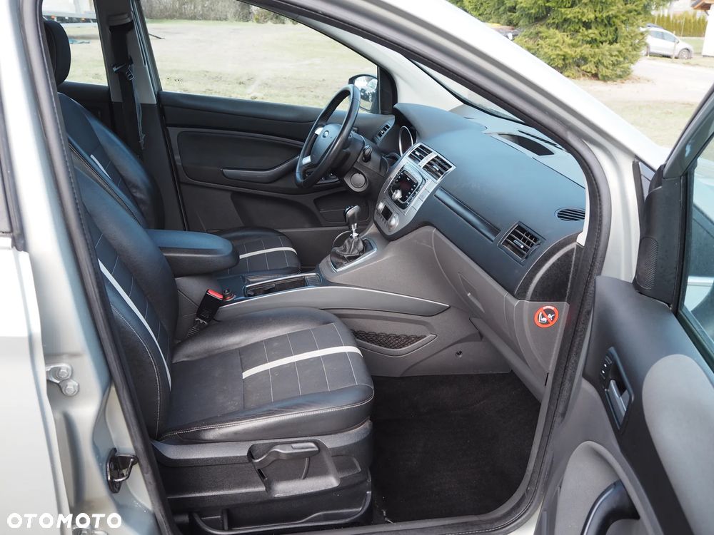 Ford Kuga 2.0 TDCi 4x4 Titanium - 7