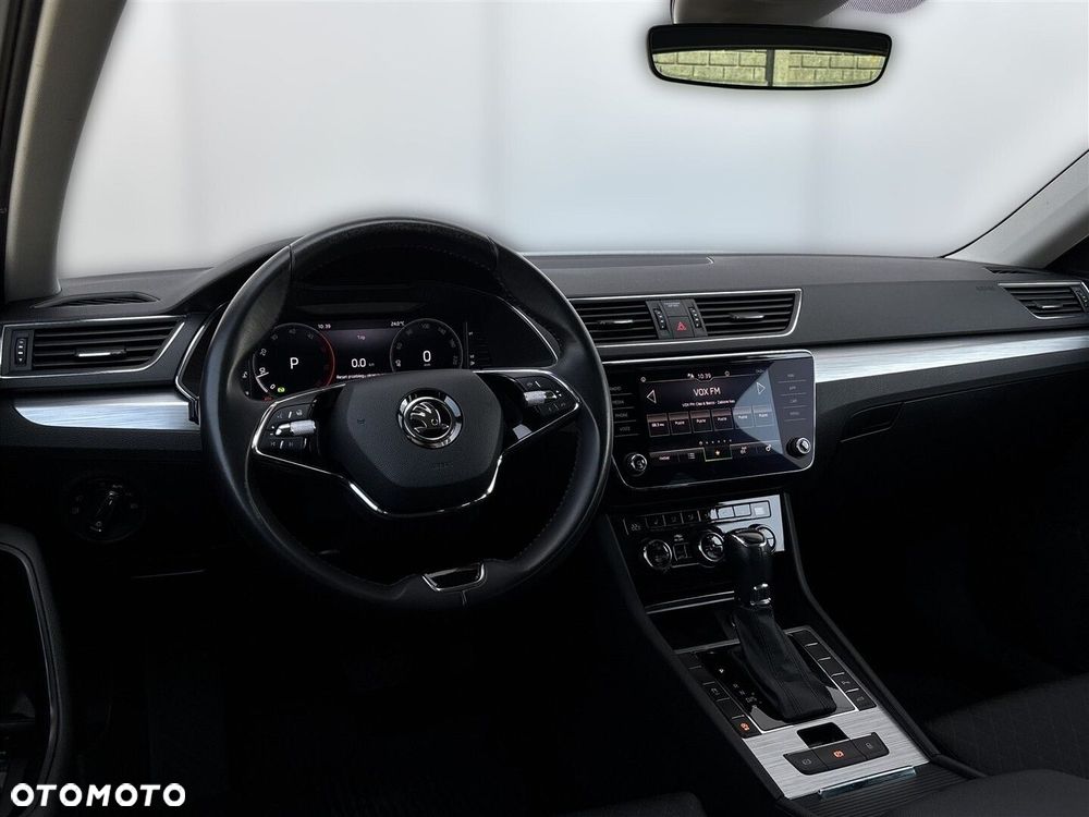 Skoda Superb 2.0 TDI SCR Ambition DSG - 13