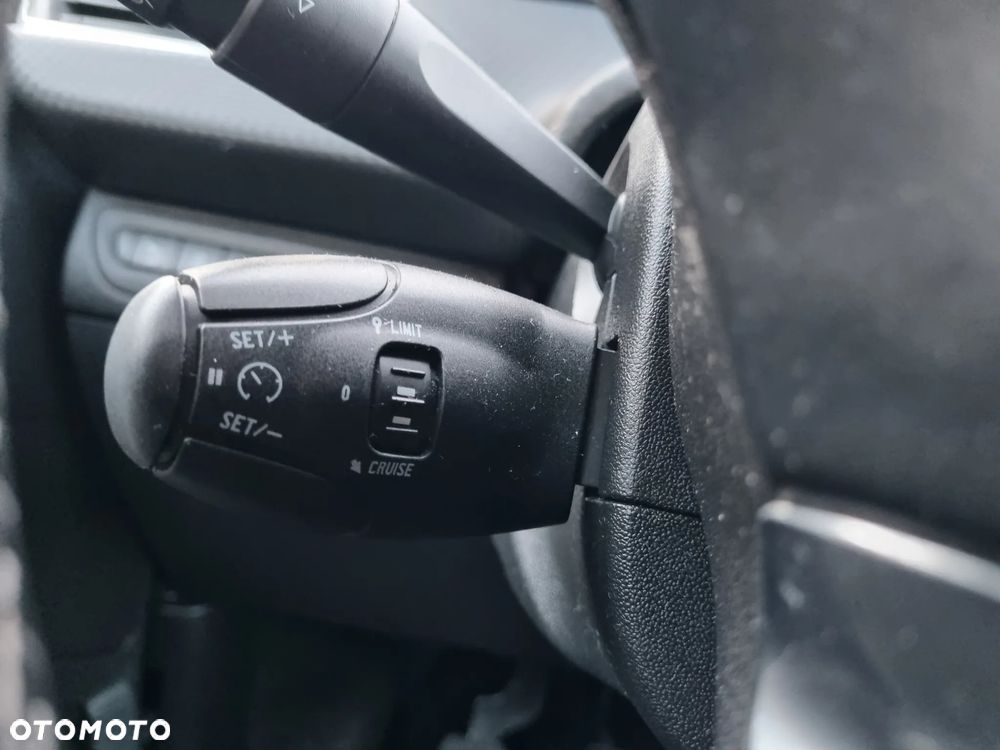 Peugeot 2008 PureTech 110 Stop&Start Allure - 17