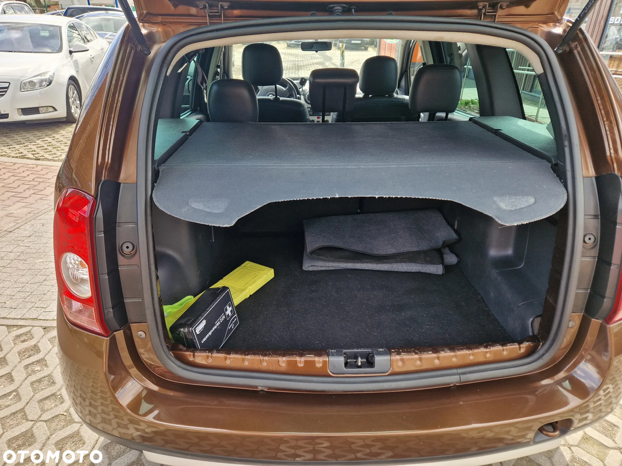 Dacia Duster 1.6 16V 4x2 Prestige - 6