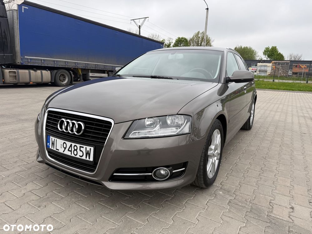 Audi A3 Sportback 1.6 TDI Attraction - 2