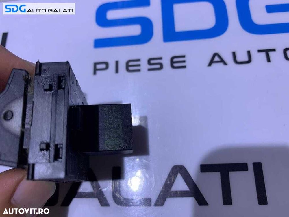 Consola Butoane Geamuri Usa Portiera Sofer Stanga Fata cu 4 Pini VW Passat B6 2010 - 2015 Cod 1K3959857A [D0338] - 5