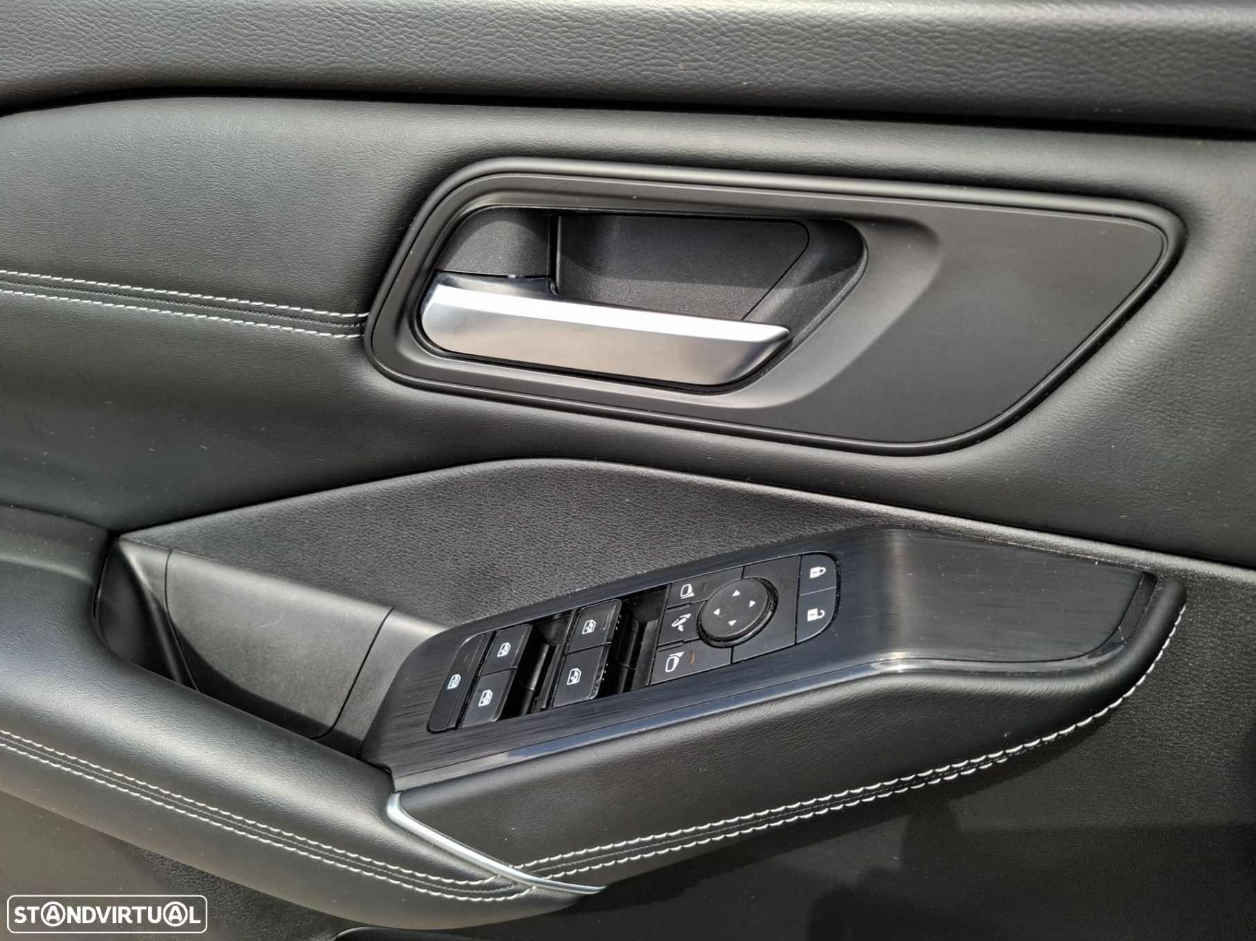 Nissan Qashqai 1.3 DIG-T N-Connecta LED+TT+SKY Xtronic - 22