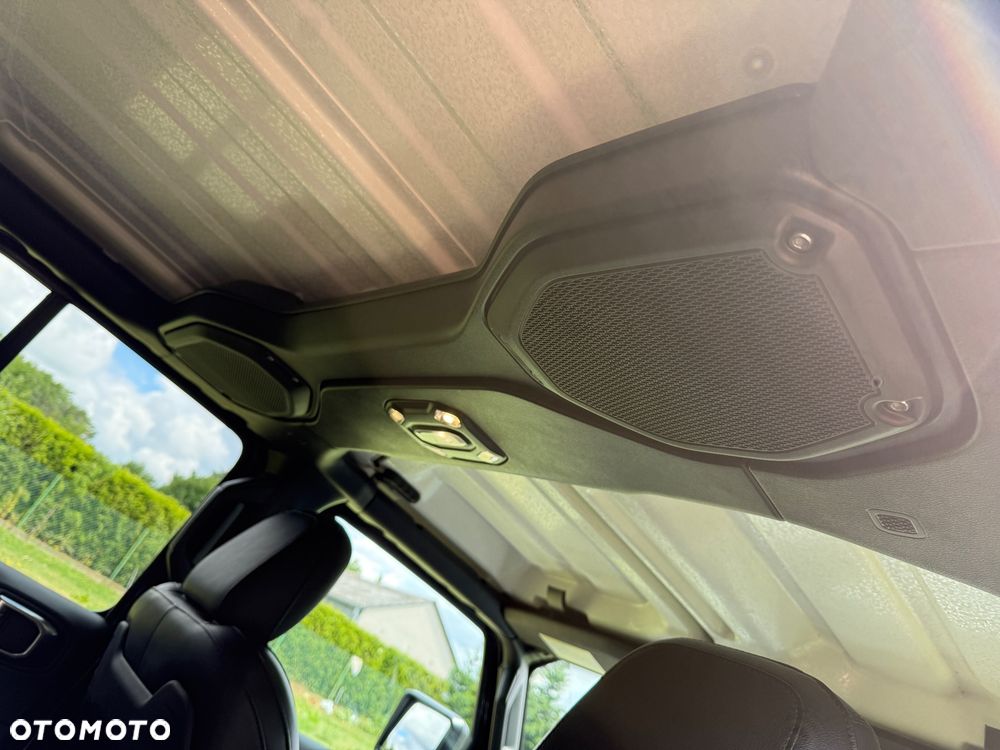 Jeep Wrangler - 33