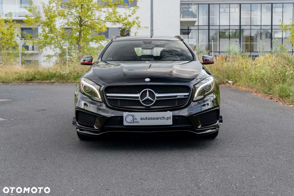 Mercedes-Benz GLA 45 AMG 4-Matic Edition 1 - 3