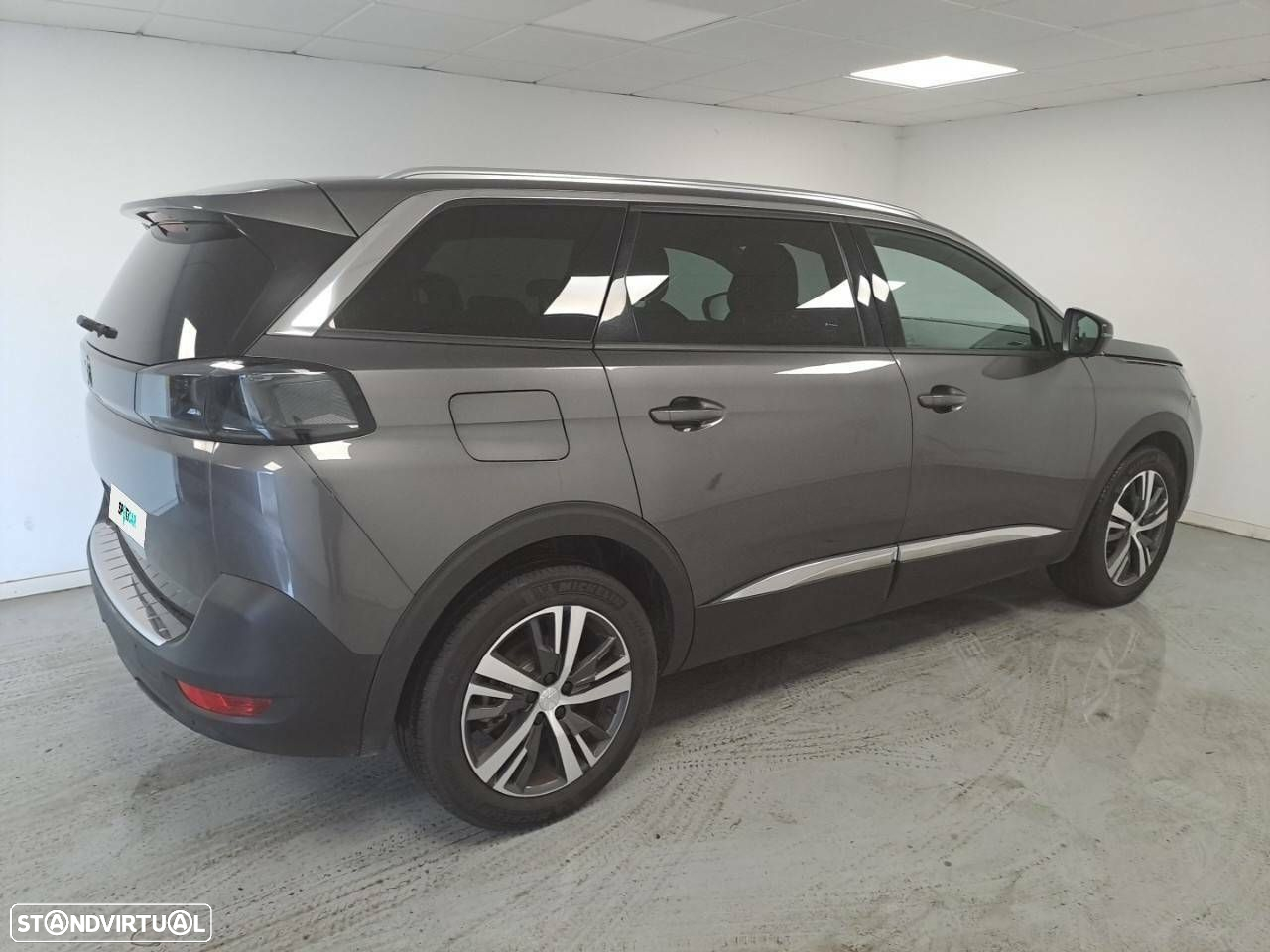 Peugeot 5008 1.5 BlueHDi Allure Pack EAT8 - 4
