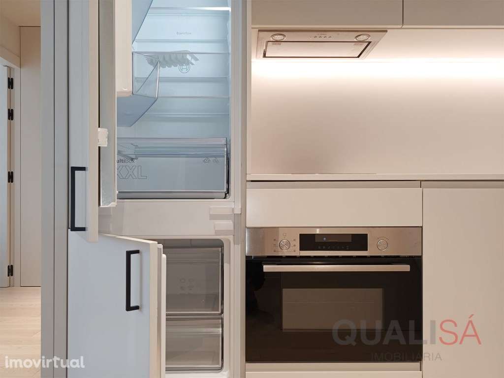 Apartamento T1 novo com varanda, equipado e mobilado, no centro his... - Grande imagem: 5/38