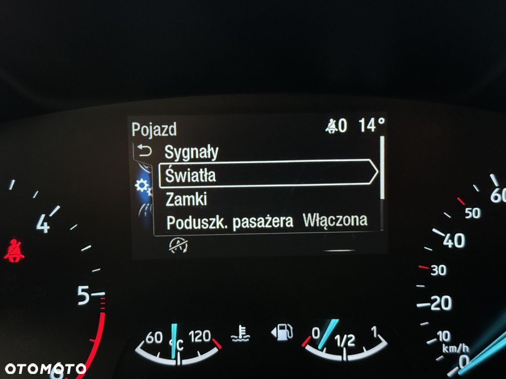 Ford Focus 1.5 EcoBlue Connected - 28