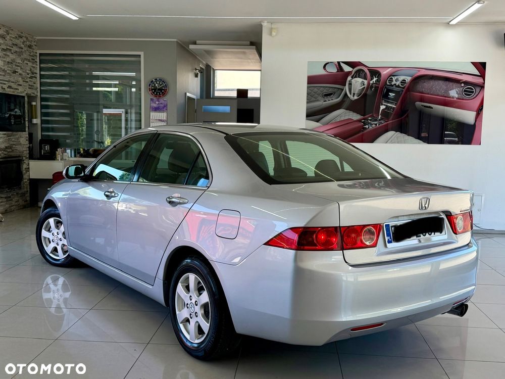 Honda Accord 2.0 Comfort - 4