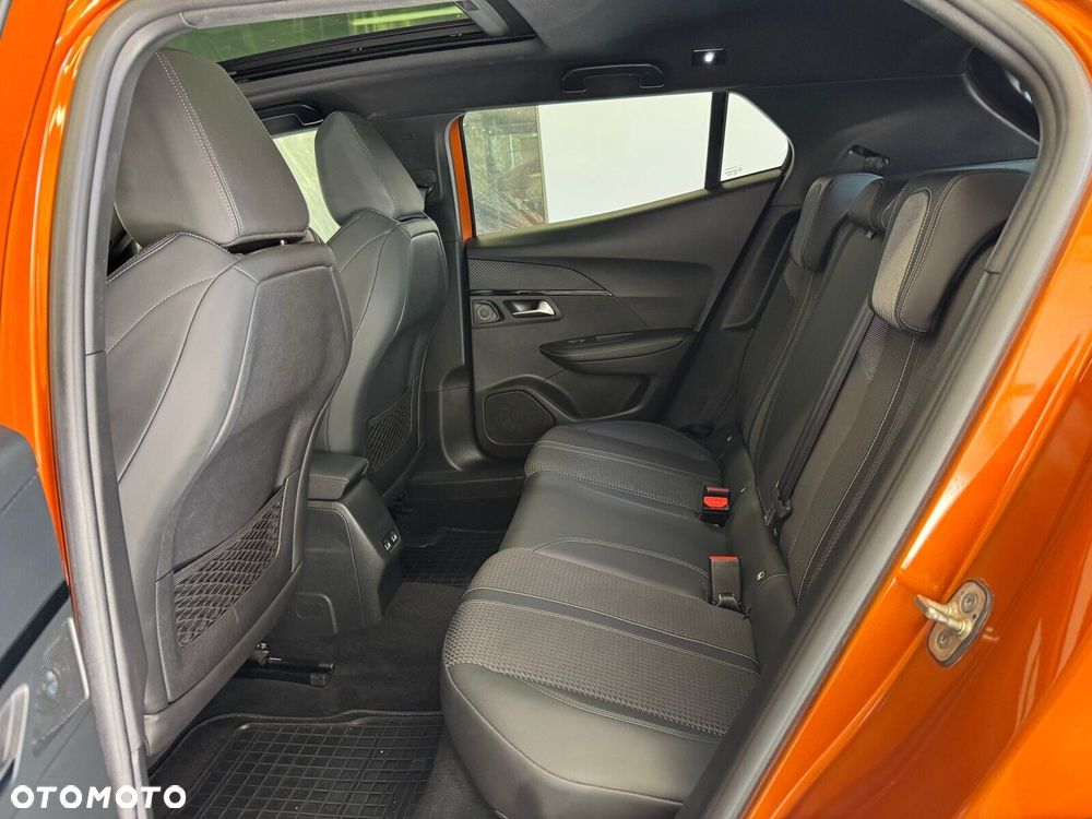 Peugeot 2008 1.2 PureTech GT Line S&S - 8
