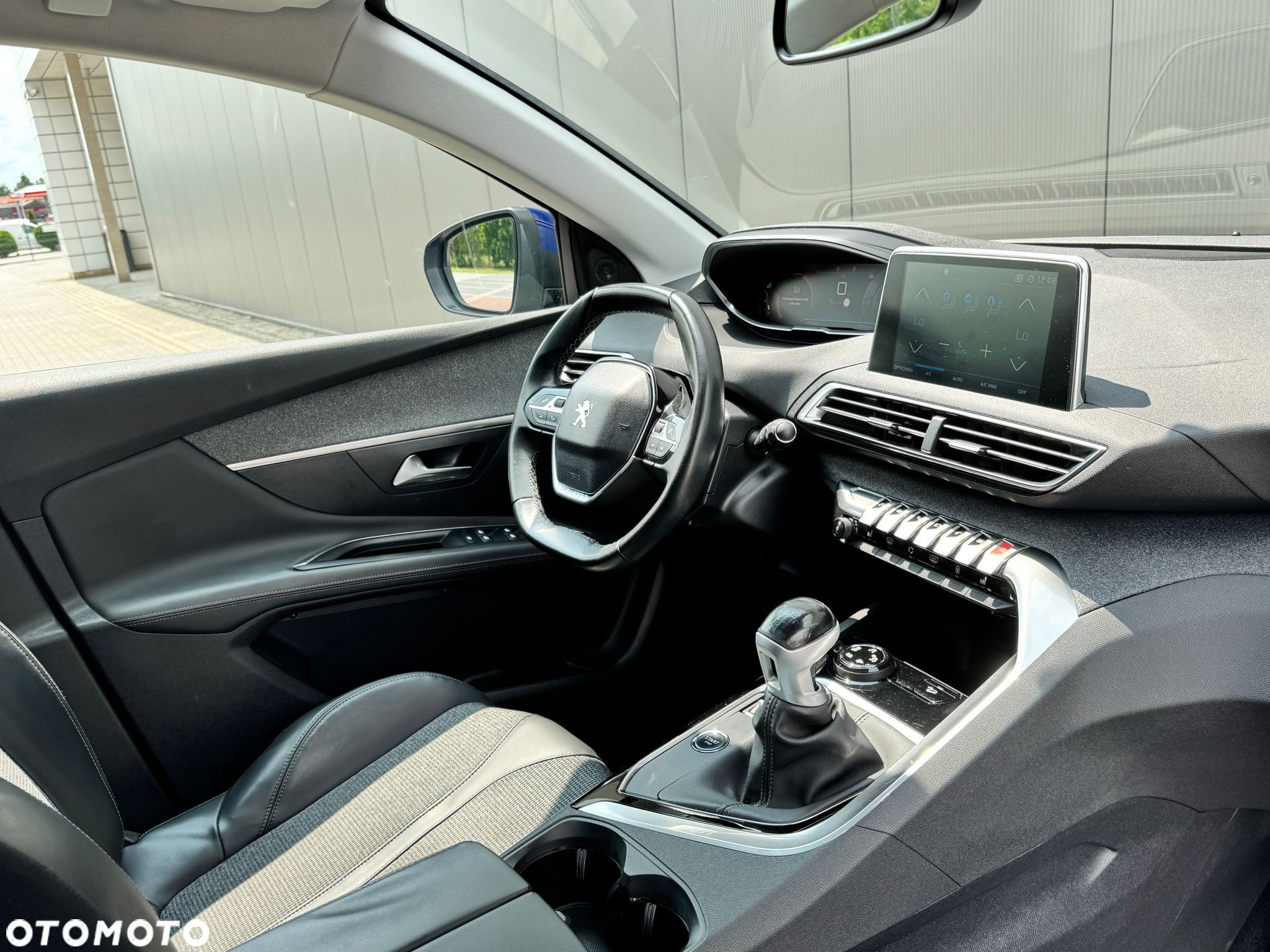 Peugeot 3008 2.0 BlueHDi Allure S&S - 11