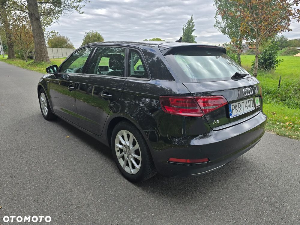 Audi A3 Sportback 1.4 TFSI g-tron Attraction - 3