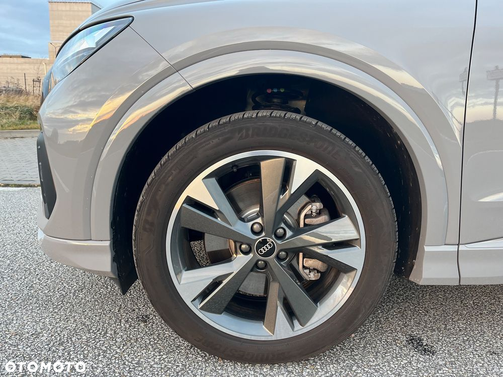 Audi Q4 e-tron e-tron 50 quattro - 15