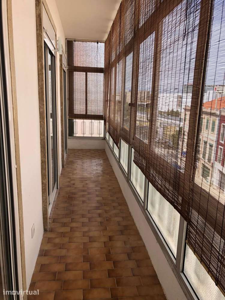 T2 Renovado para Arrendamento – Campolide, Lisboa - Grande imagem: 2/13