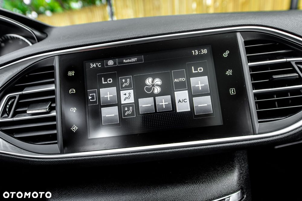 Peugeot 308 155 THP Premium - 28
