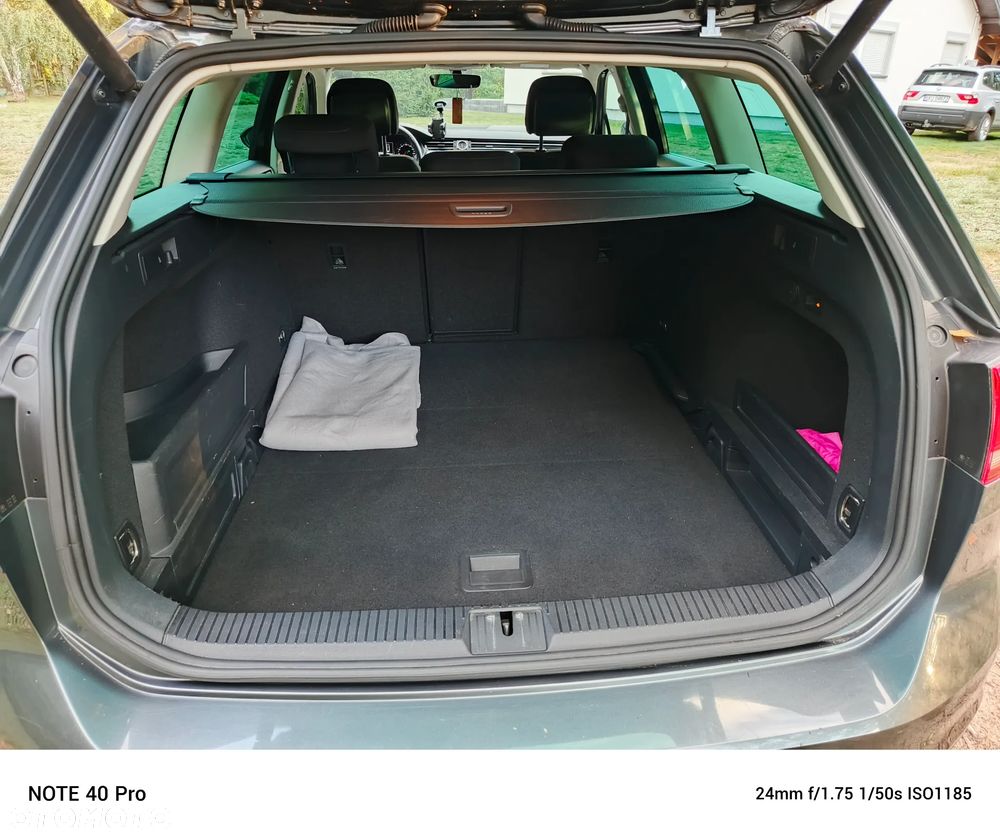 Volkswagen Passat Variant 2.0 TDI DSG (BlueMotion Technology) Comfortline - 13
