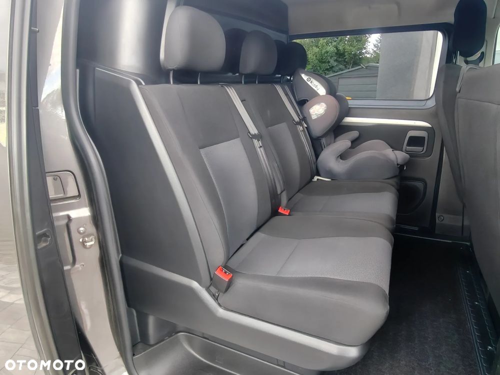 Peugeot Expert - 8