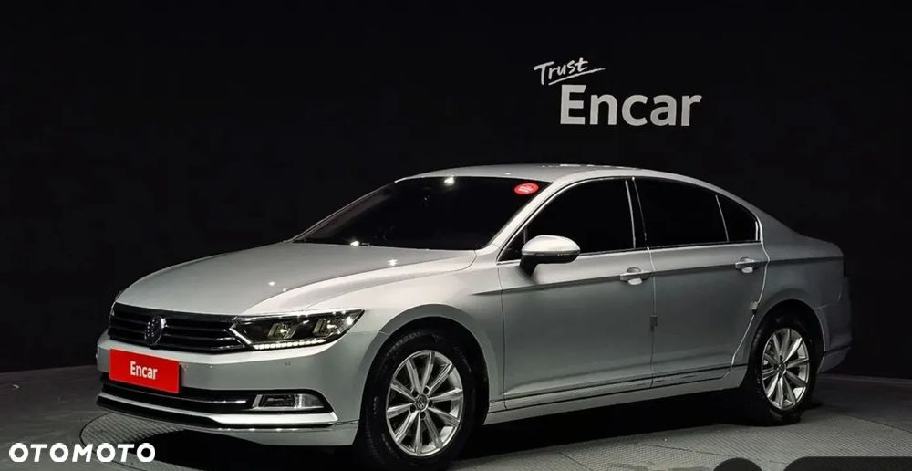 Volkswagen Passat 2.0 TDI SCR 4Motion DDG Highline - 2