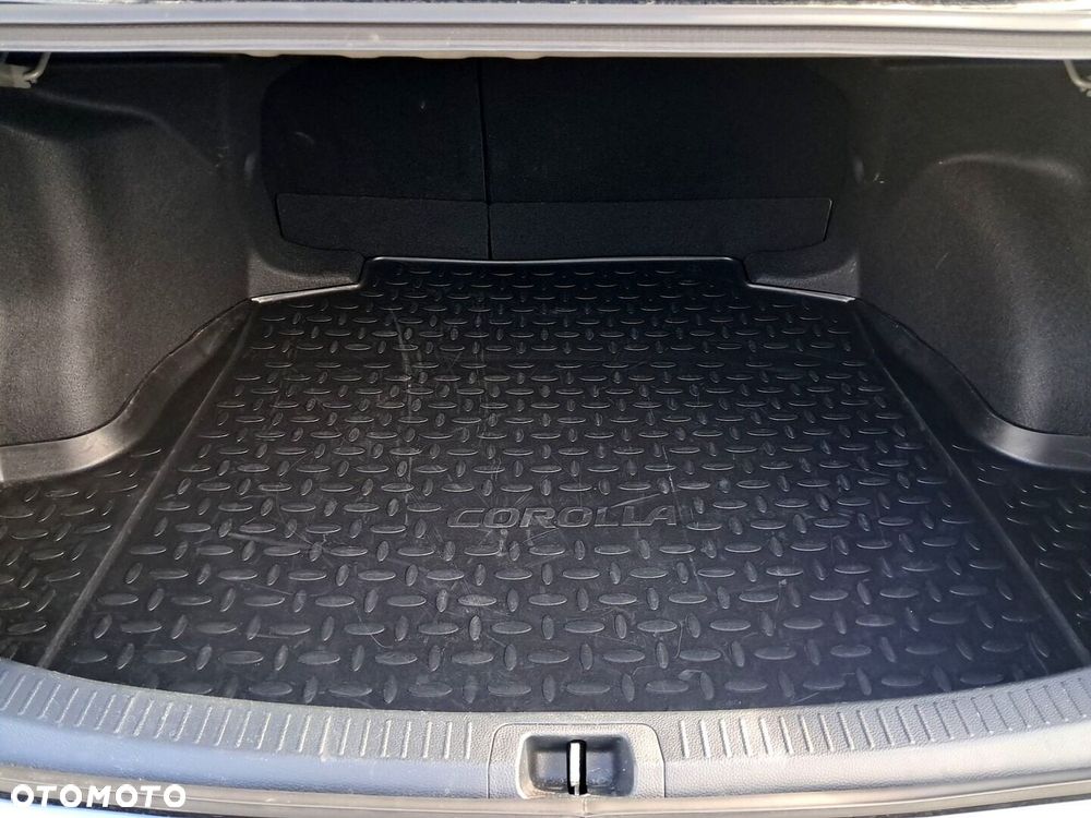 Toyota Corolla 1.8 Hybrid Comfort - 13