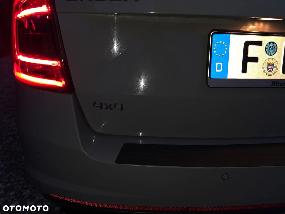 Skoda Octavia 2.0 TDI 4x4 RS DSG - 16