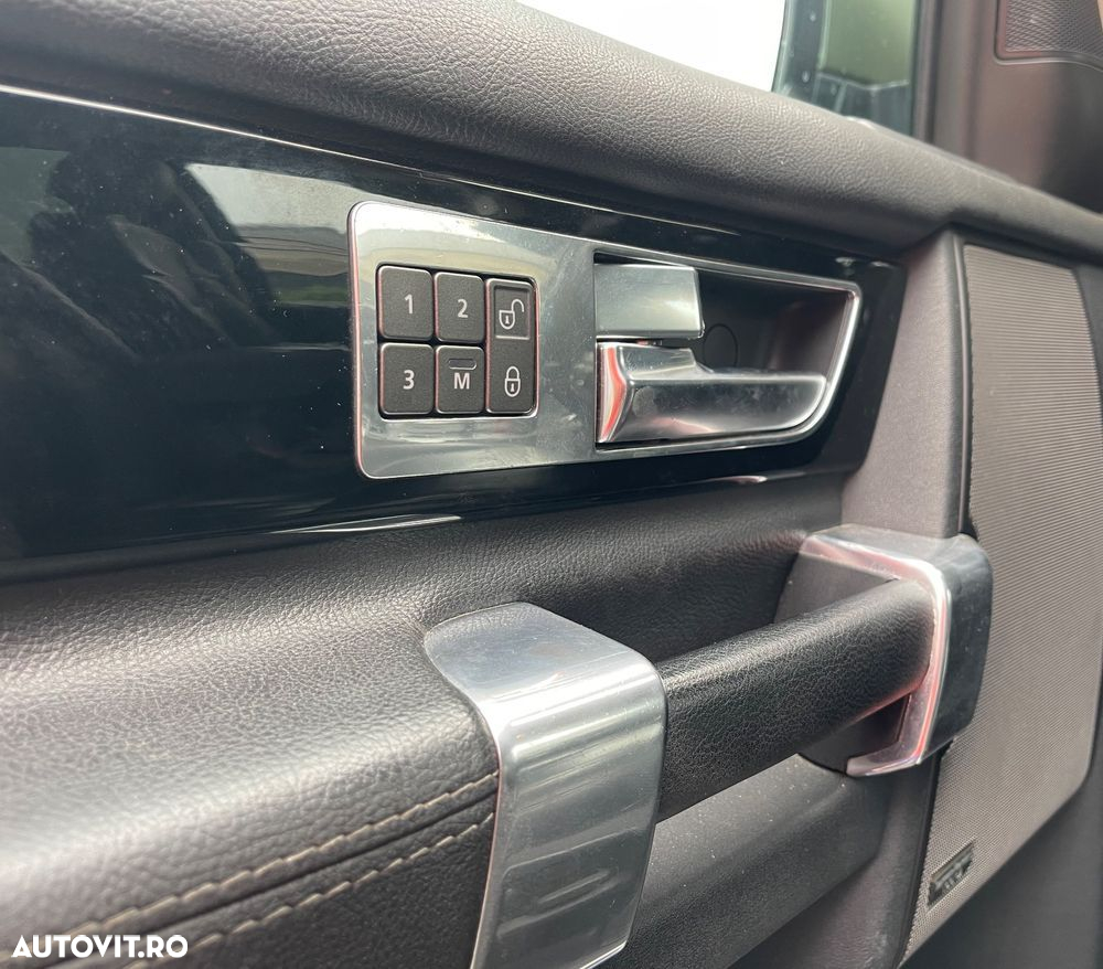Land Rover Discovery 3.0 TD HSE Aut. - 18